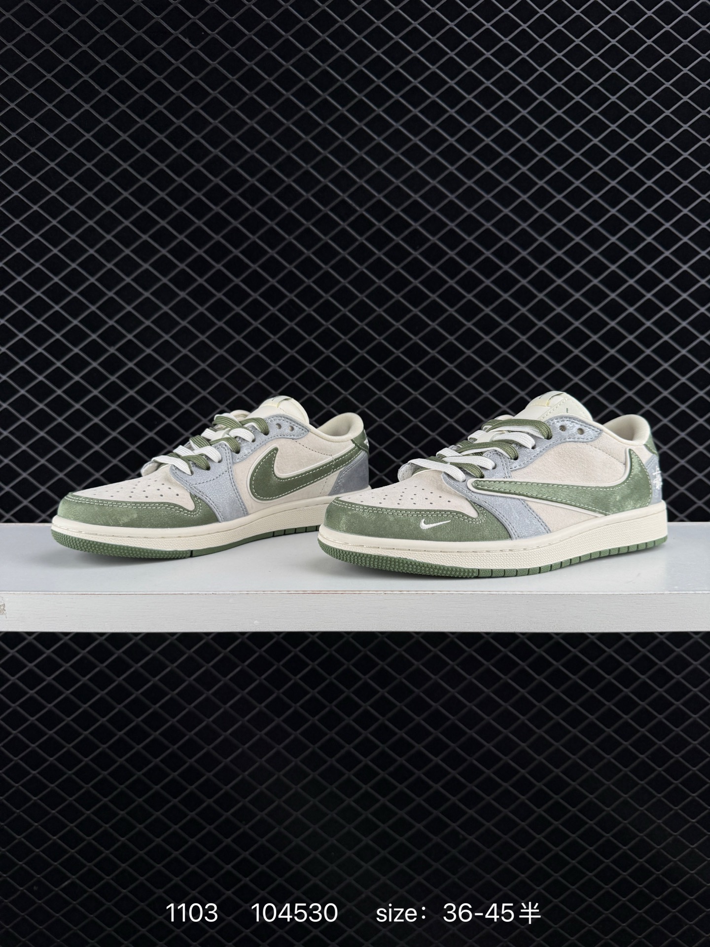 Travis Scott x Air Jordan 1 ” Reverse Mocha “